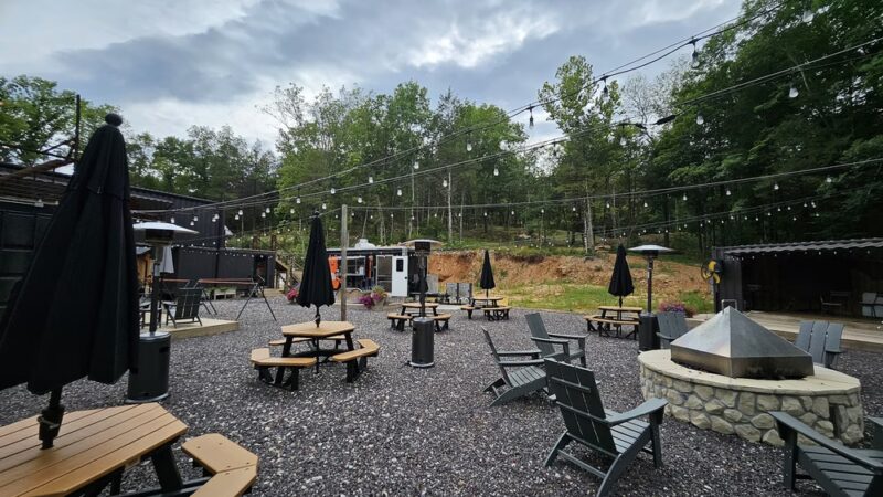 The Growl Grill - Walnut Shade, MO
