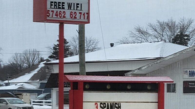Dog Shed - Walton, IN