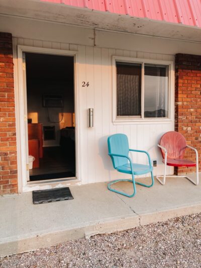 Redwood Motel - Wasta, SD