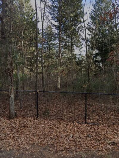 Weston Reservoir DogTrail - Parking - Weston, MA