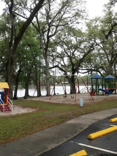 Lake Alice Park-no dogs allowed - Wewahitchka, FL