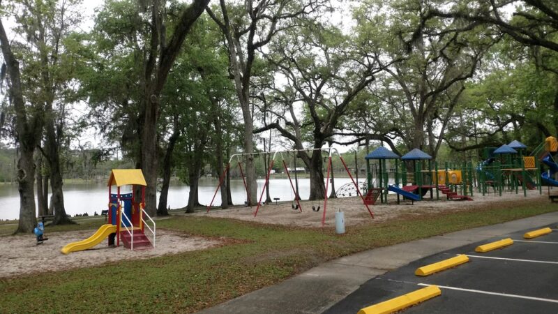 Lake Alice Park-no dogs allowed - Wewahitchka, FL