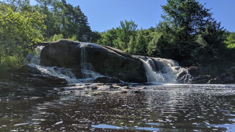 Wilson Lake Inn - Wilton, ME