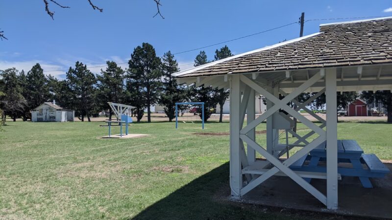Winona town park - Winona, KS