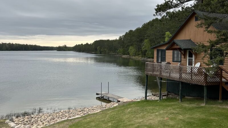 Sure Game Wilderness Resort - Wirt, MN