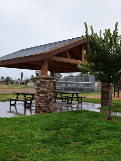 Willow Court Park - Woodlake, CA