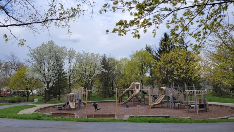Summer Hill Park - Woodridge, IL