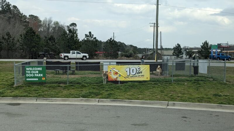 Dog Park at Love's Travel Stops - Yemassee, SC