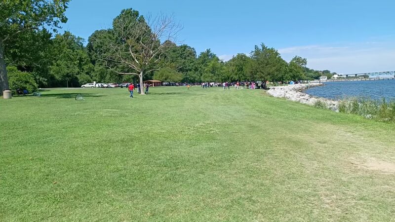 Yorktown Beach Picnic Area - Yorktown, VA