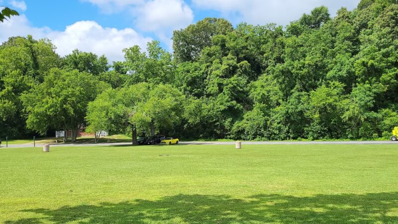 Yorktown Beach Picnic Area - Yorktown, VA
