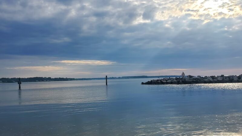 Yorktown Beach Picnic Area - Yorktown, VA