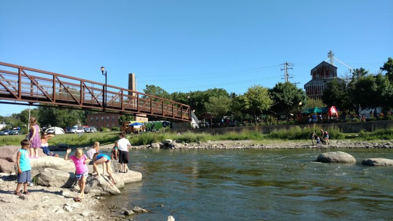 Bicentennial Riverfront Park - Yorkville, IL