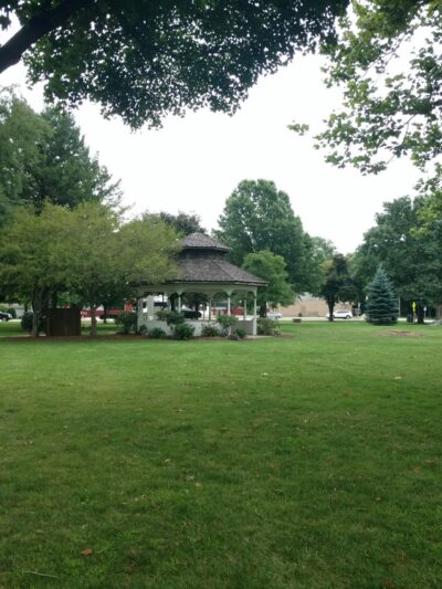 Yorkville Town Square - Yorkville, IL