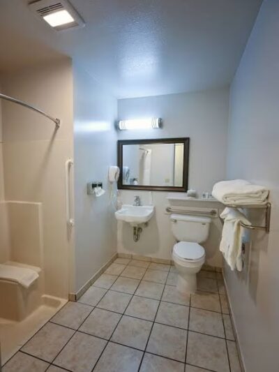 Comfort Inn Yreka I-5 - Yreka, CA