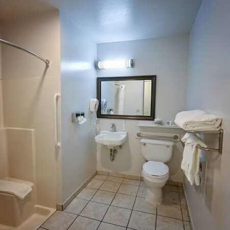 Comfort Inn Yreka I-5 - Yreka, CA