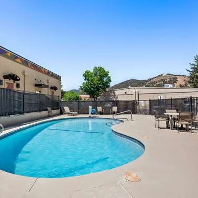 Comfort Inn Yreka I-5 - Yreka, CA