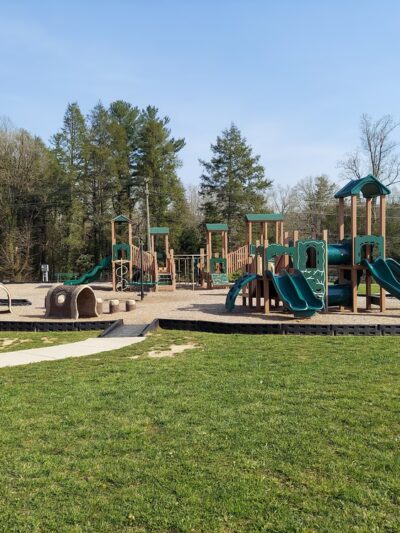 Tuxedo Park - Zirconia, NC