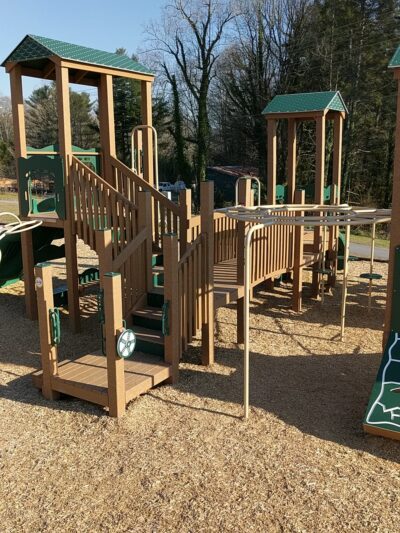 Tuxedo Park - Zirconia, NC